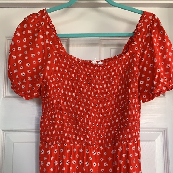 Sundress - Picture 2 of 4